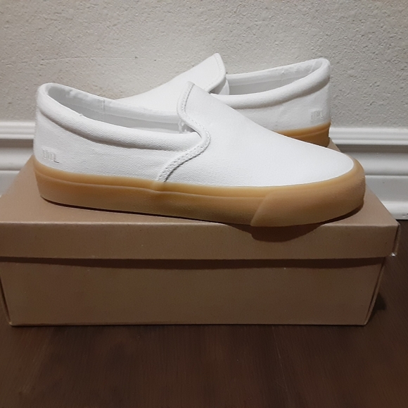 Madewell - Picture 2 of 4